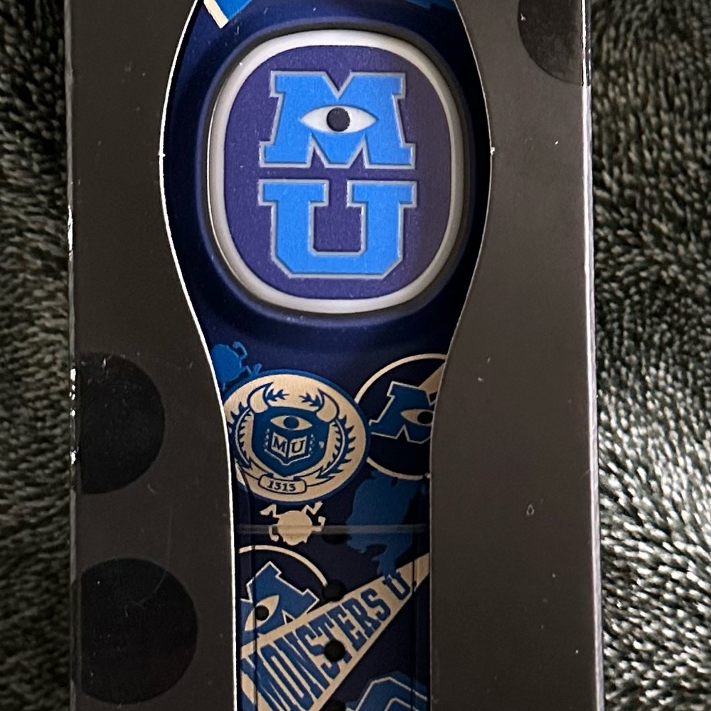 MagicBand+ Monsters University